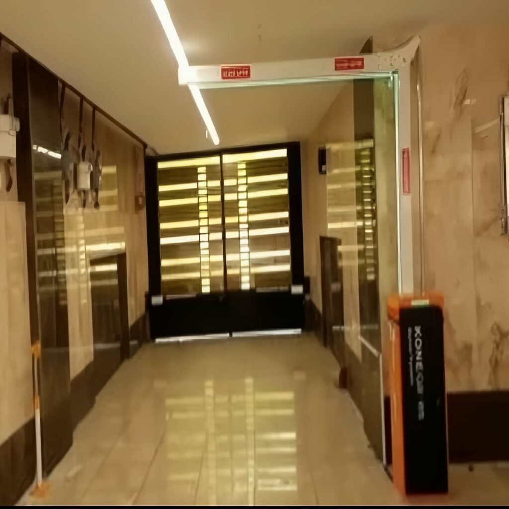 خدمات نصب و نگهداری فتوسل راهبند ایمنی خودرو