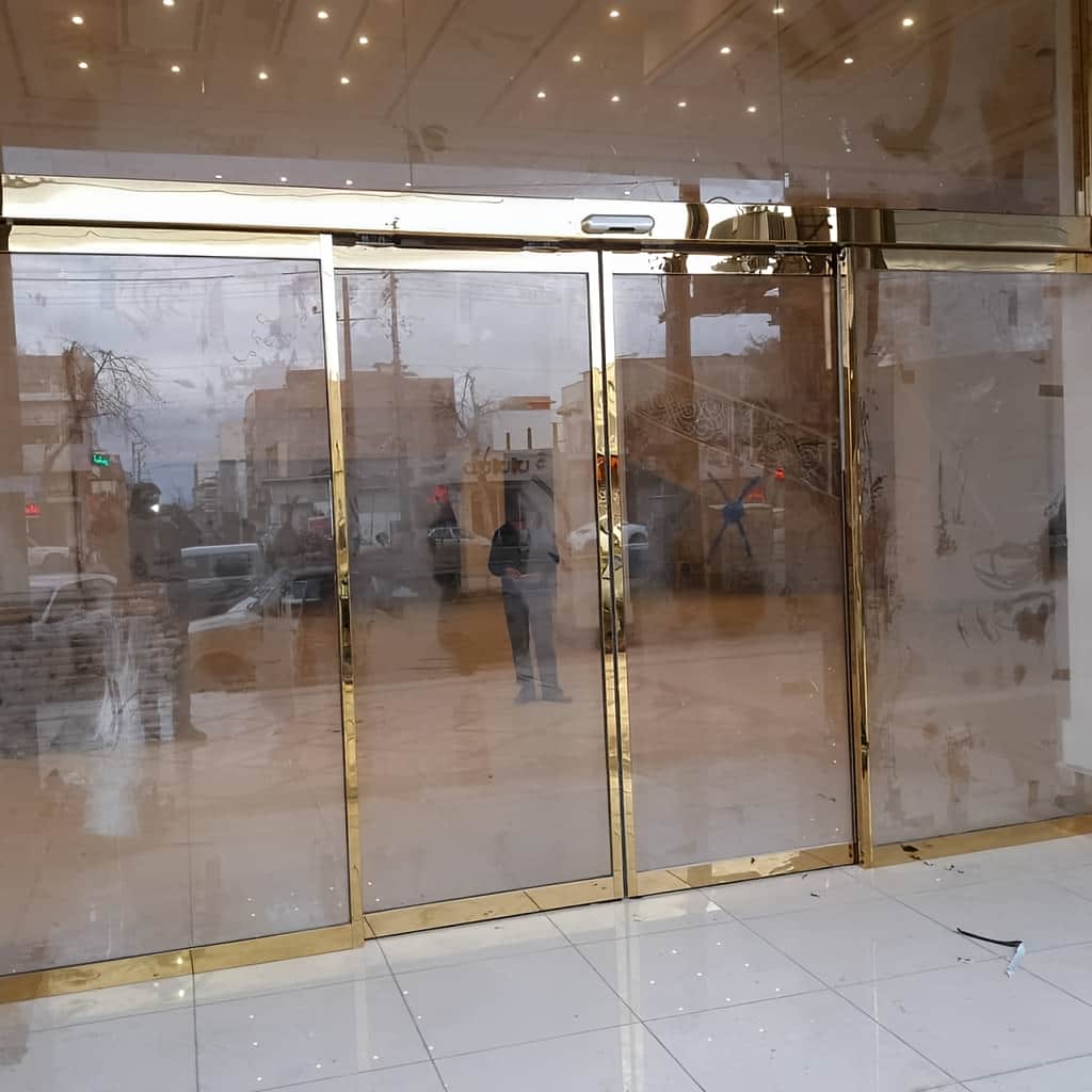 درب شیشه ای لمینت اتوماتیک لابی کشویی برای تردد روزانه