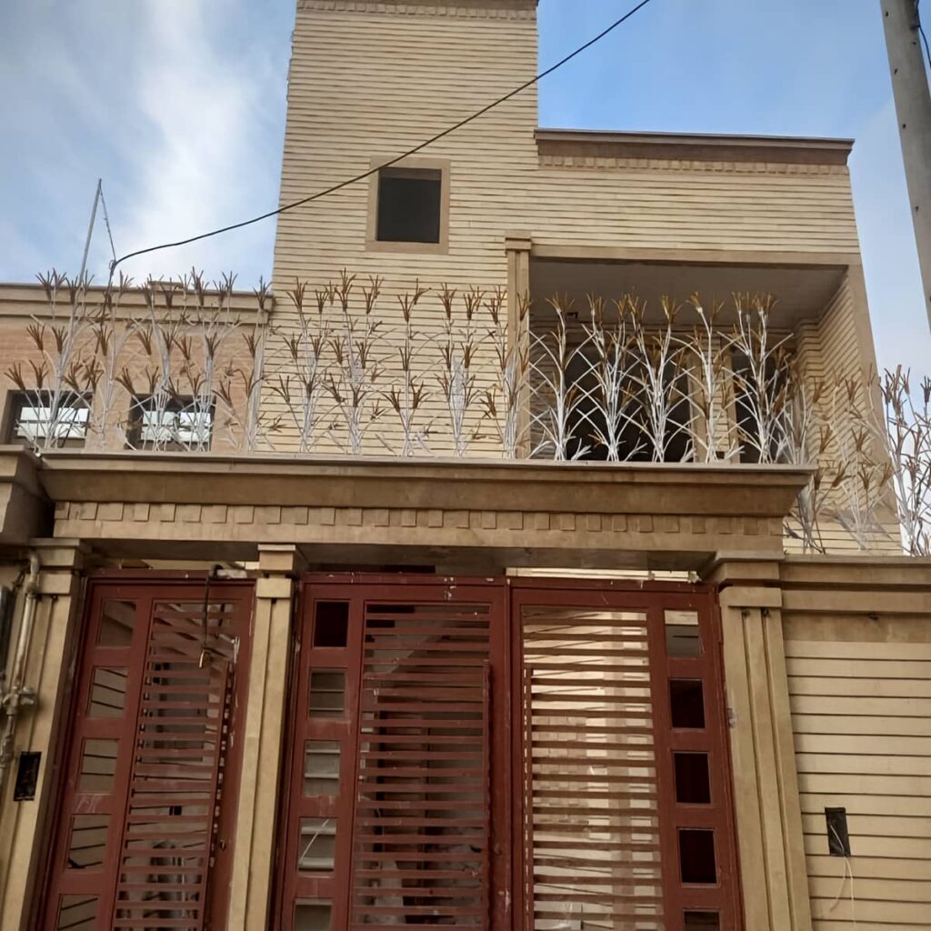 اجرای حفاظ شاخ گوزنی با میلگرد مقاوم برای ویلا