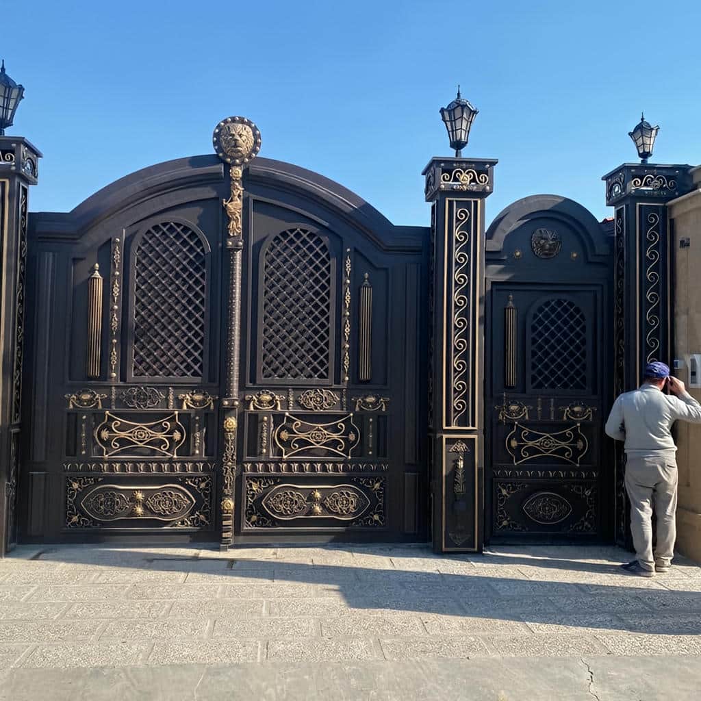 فروش درب آهنی ساده قاب دار با مدل تک قاب و چند قاب