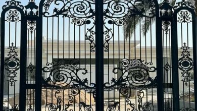 10 نمونه درب فلزی حیاط حصاری عمودی