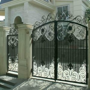 6 مدل درب حیاط پانل دار
