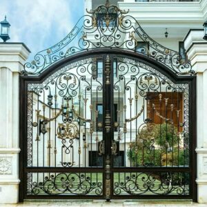 13 مدل درب حیاط طاق دار