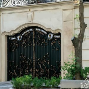 13 مدل درب پارکینگ مدرن پنل مشبک