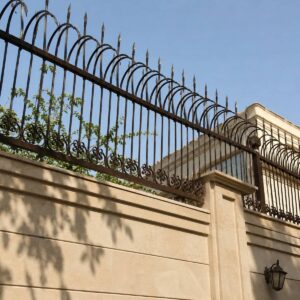 9 طرح حفاظ دیوار ویلایی مدرن طرح نیزه