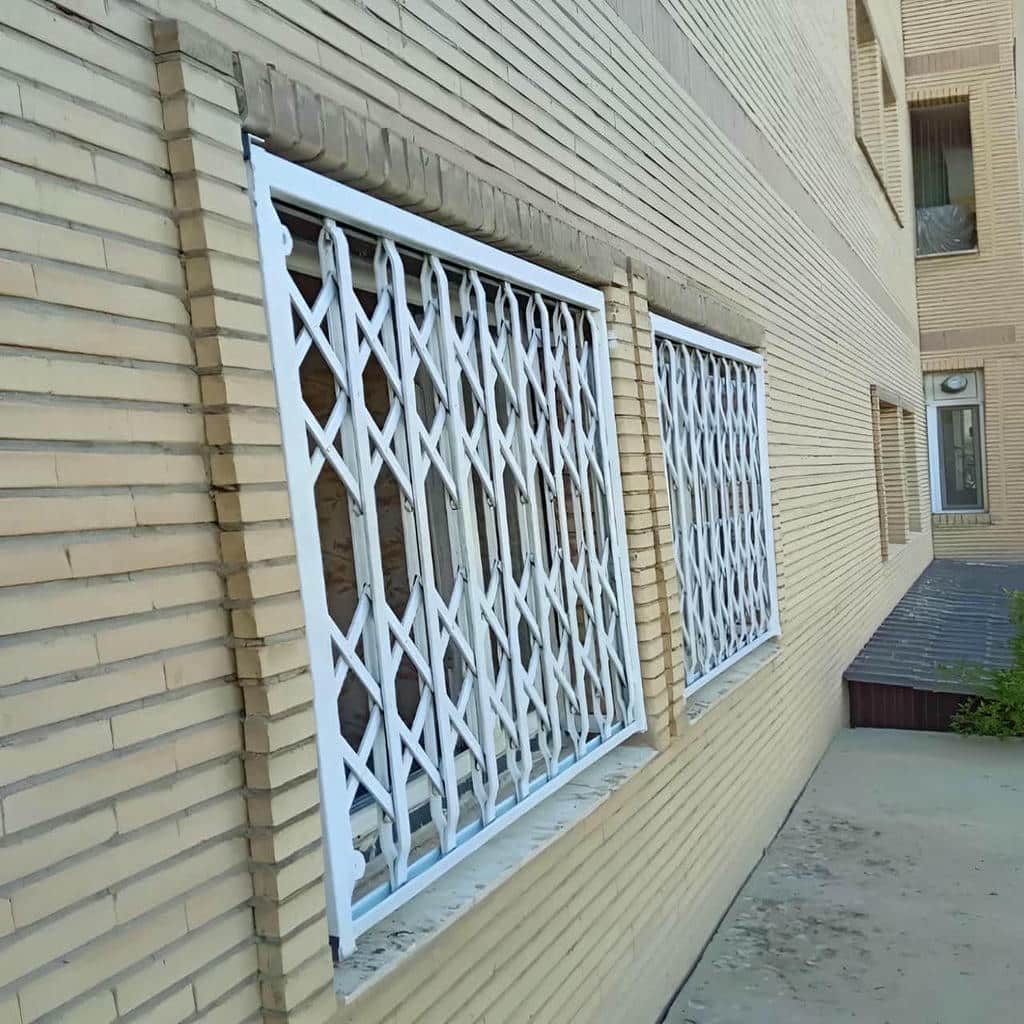 مدل حفاظ پنجره ریلی بازشو مناسب پنجره‌های قابل دسترس
