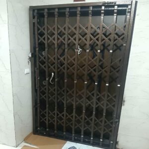 10 مدل درب آکاردئونی چهار گل لوزی