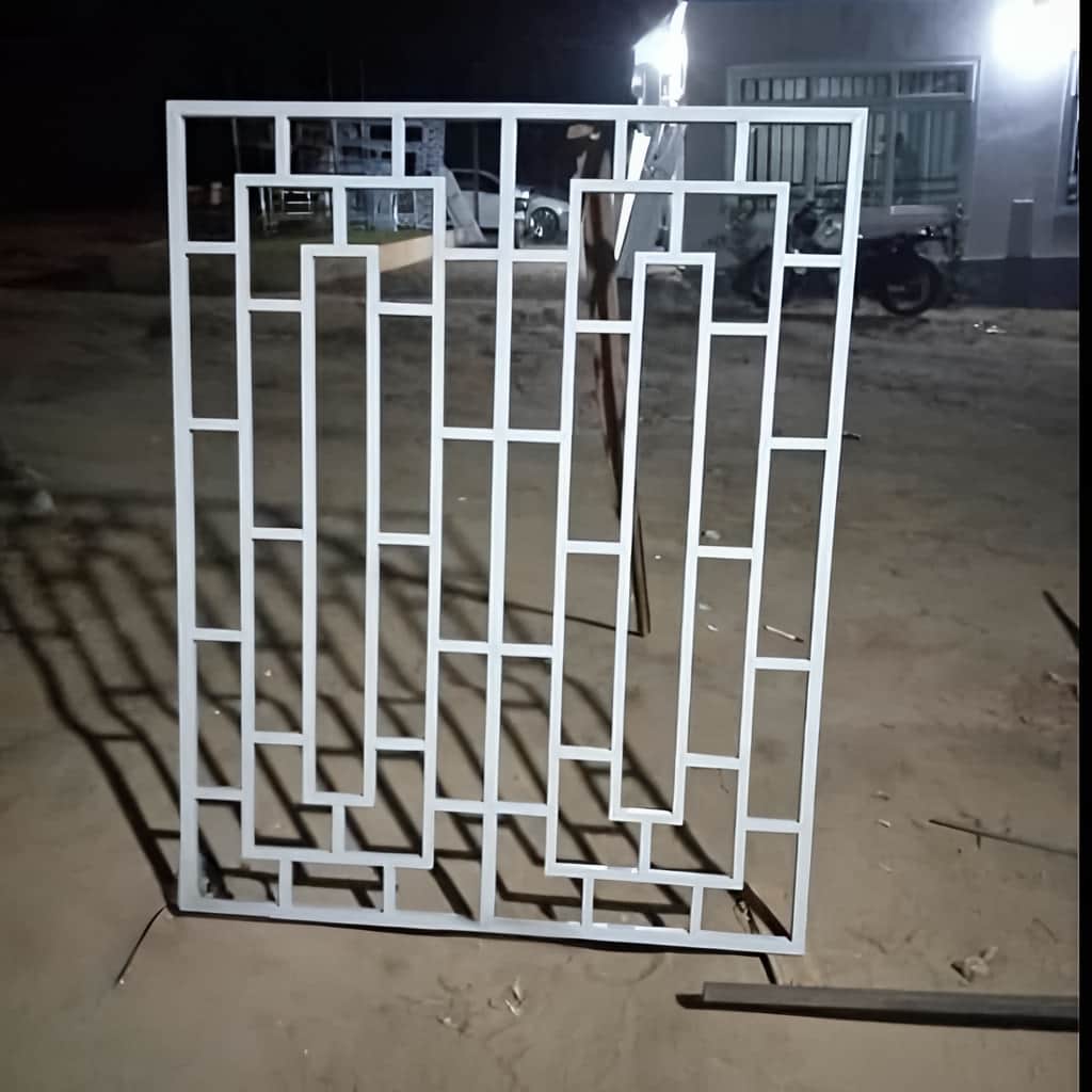 حفاظ پنجره کلاسیک فرفورژه