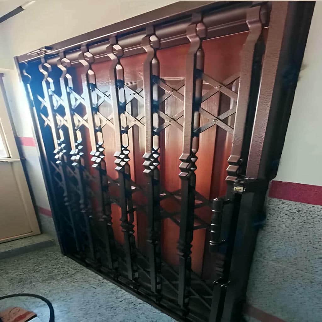 حفاظ آکاردئونی مقاوم آپارتمان