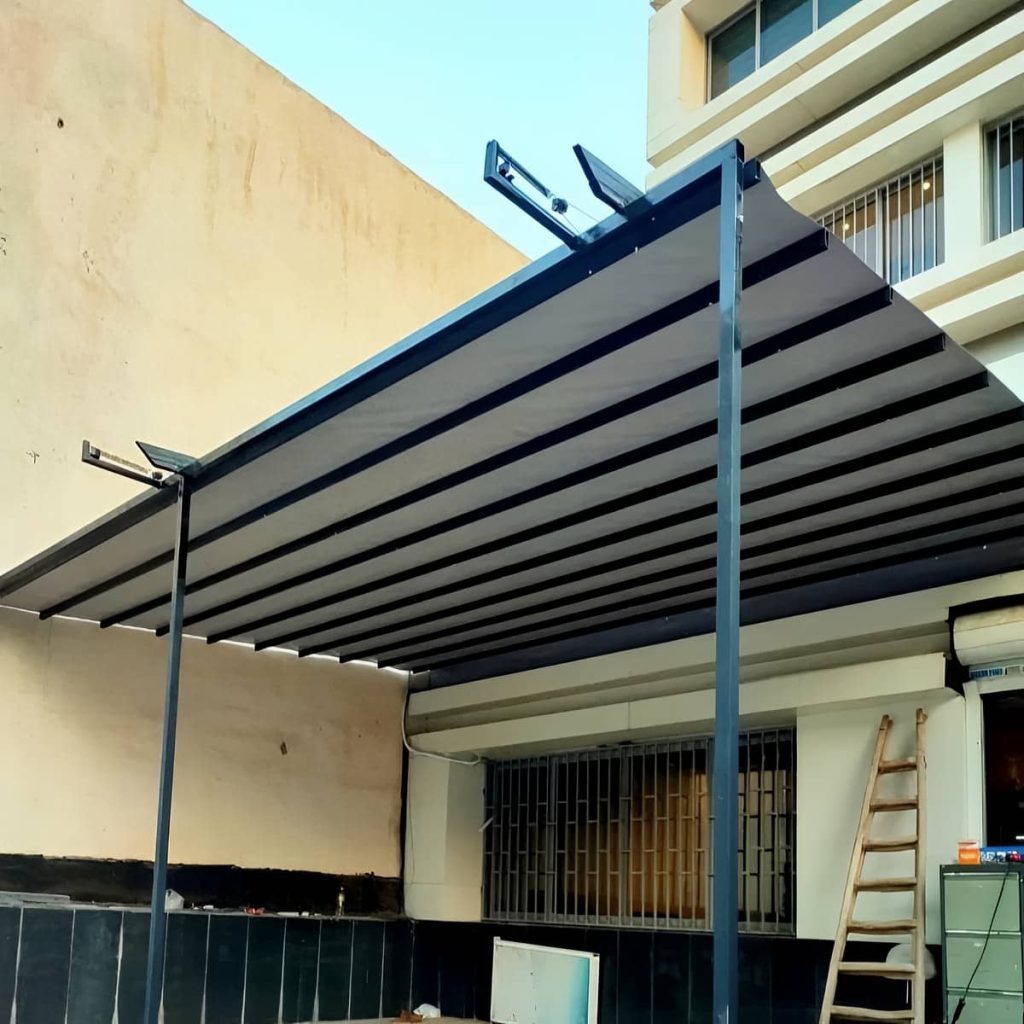 سایبان دوطرفه فضای باز