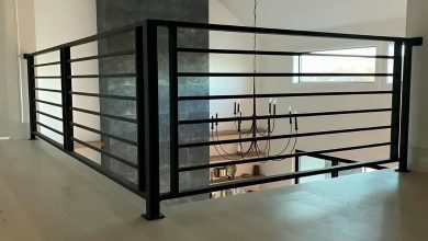 نرده فلزی بالکن ساختمان قدیمی