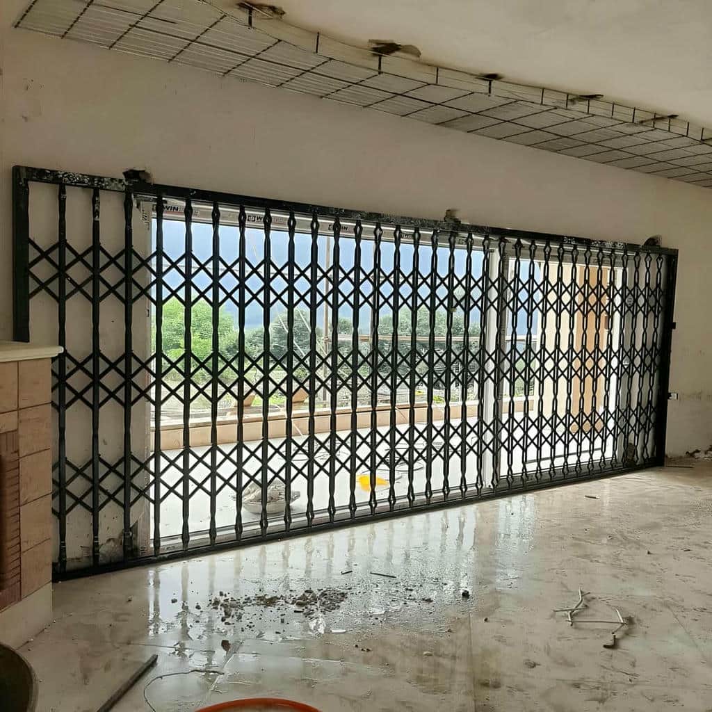 نرده پنجره با طرح نما