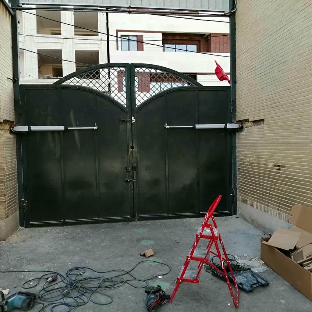 جعبه کنترل محافظت شده زیر سایبان ورودی