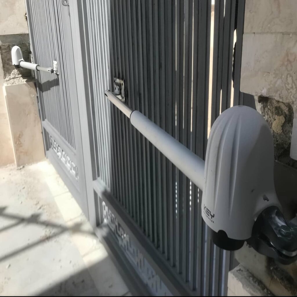 جک درب پارکینگ یزد مدل بازویی فلزی