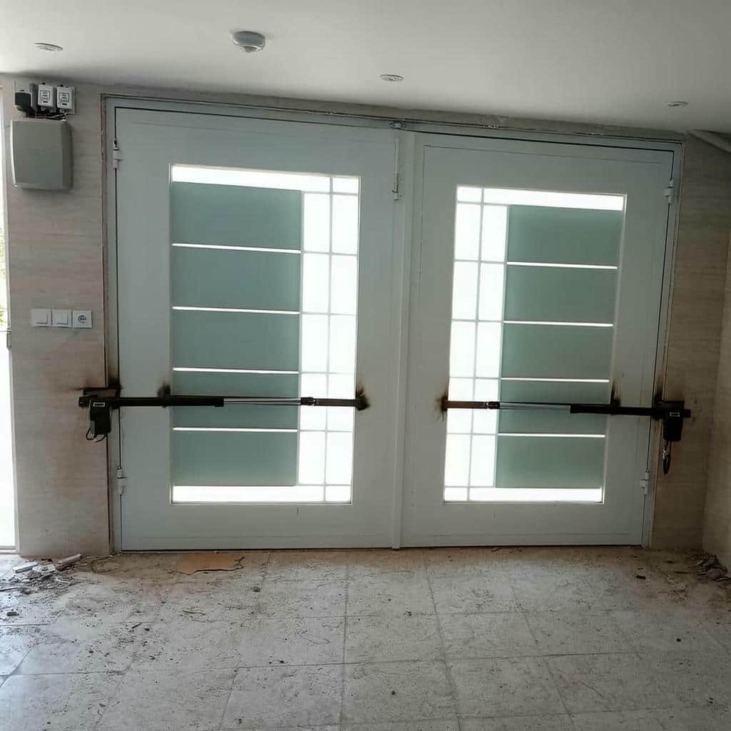 جک پارکینگی بازویی فلزی برای ورودی ساختمان