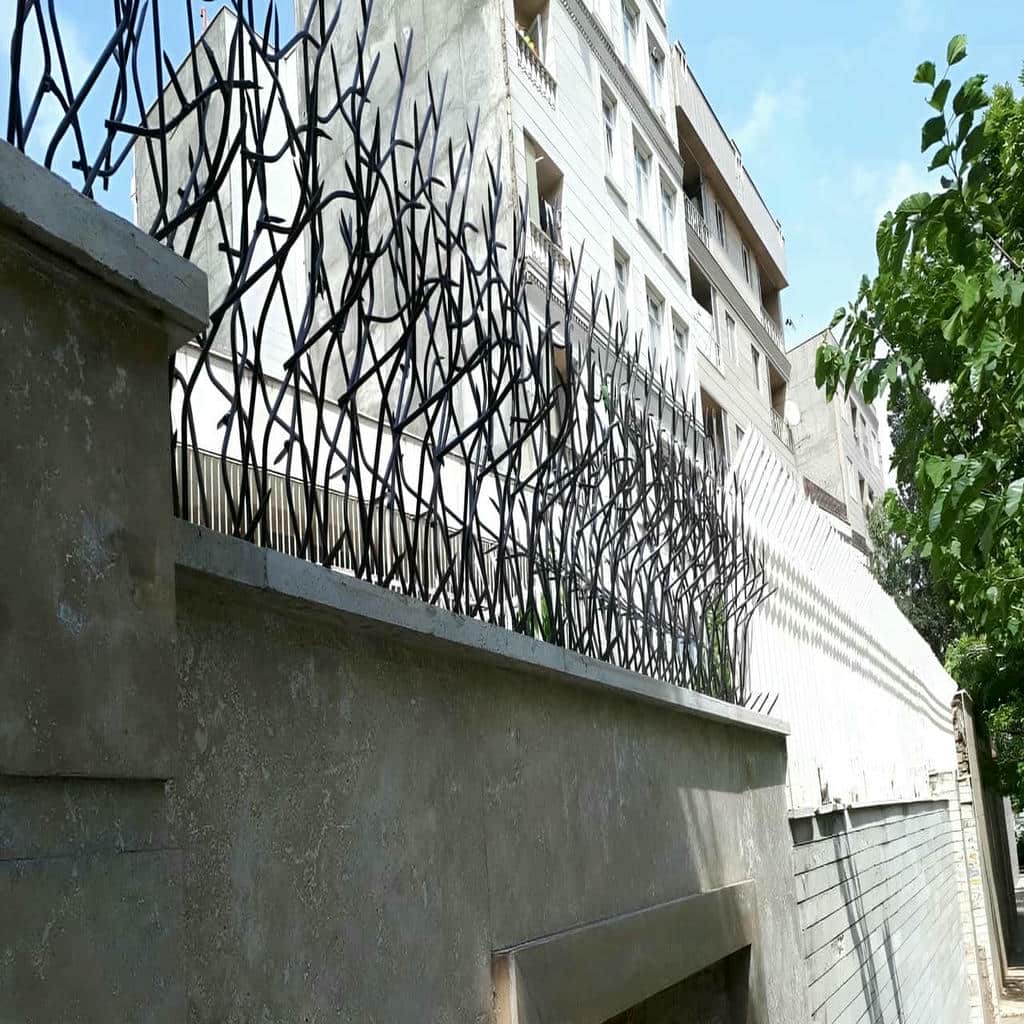 حفاظ آهنی دیوار با طراحی مدرن