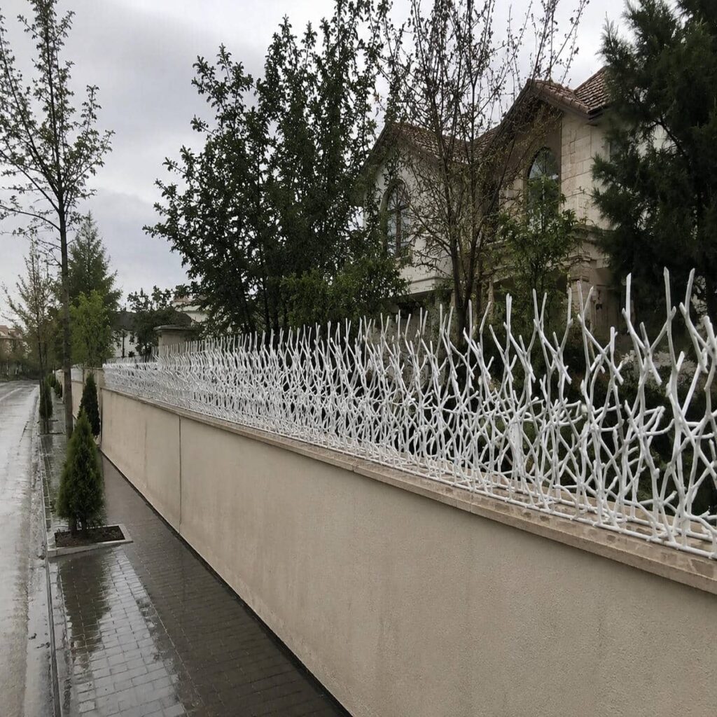 حفاظ دیوار شاخ گوزنی بوشهر نمای فلزی مشکی