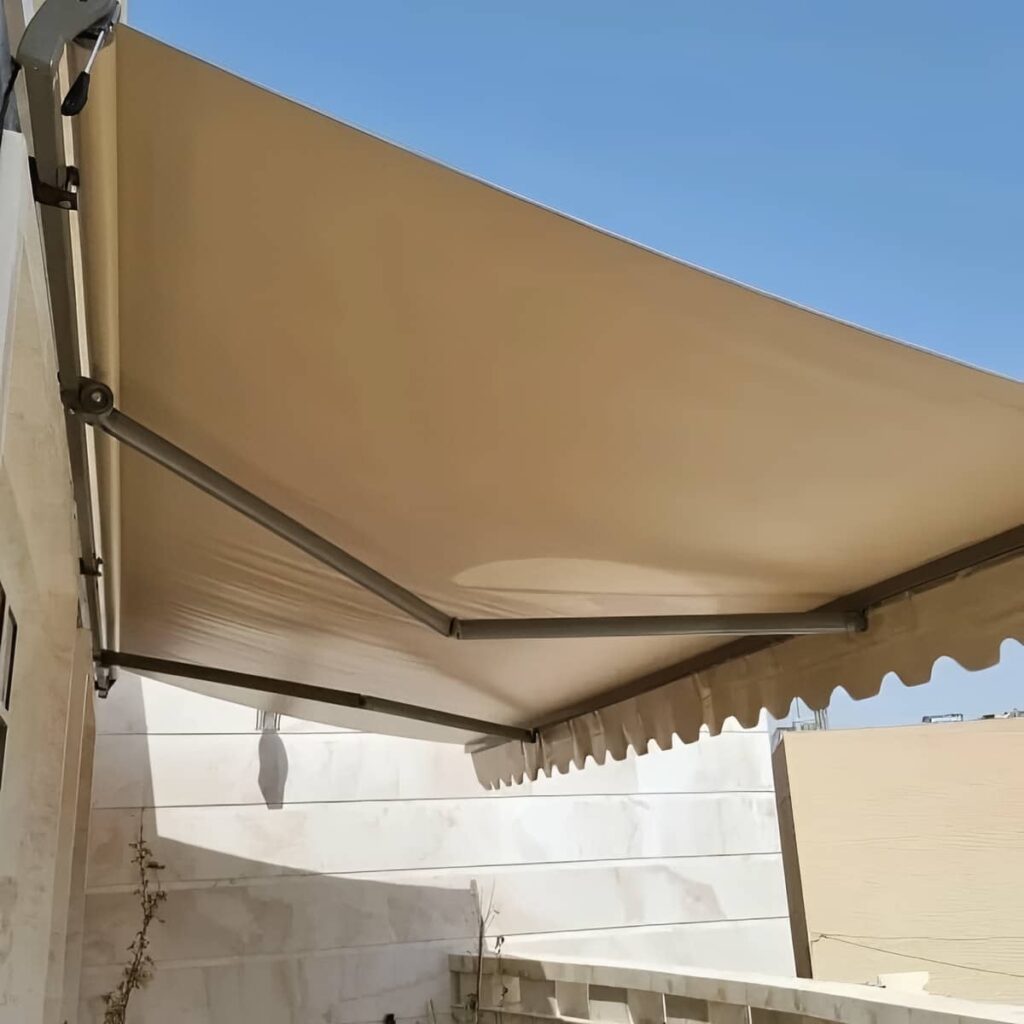 سایه بان متحرک پارچه ای