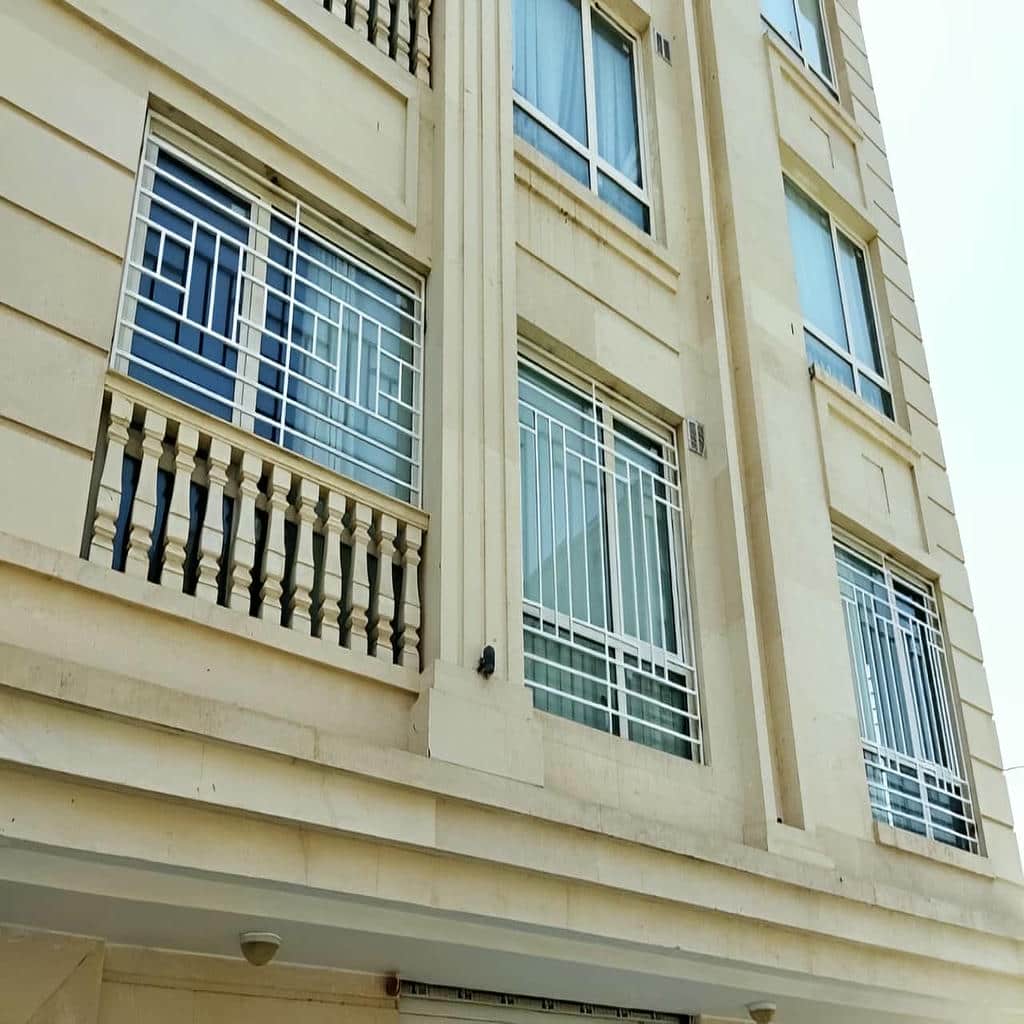نرده پنجره رنگ شده برای فضای مسکونی