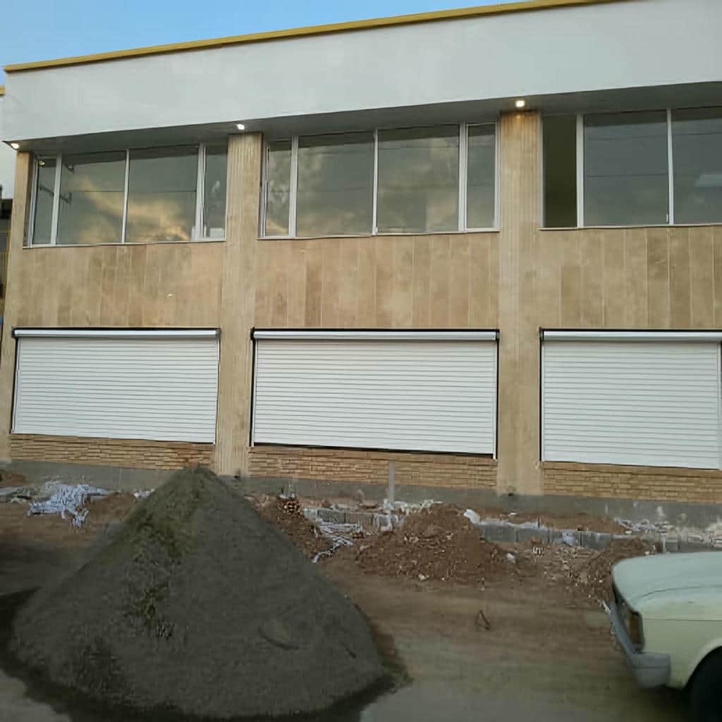 کارشناس بررسی پیشانی سوله کنار کانال تهویه کارشناس بررسی پیشانی سوله کنار کانال تهویه