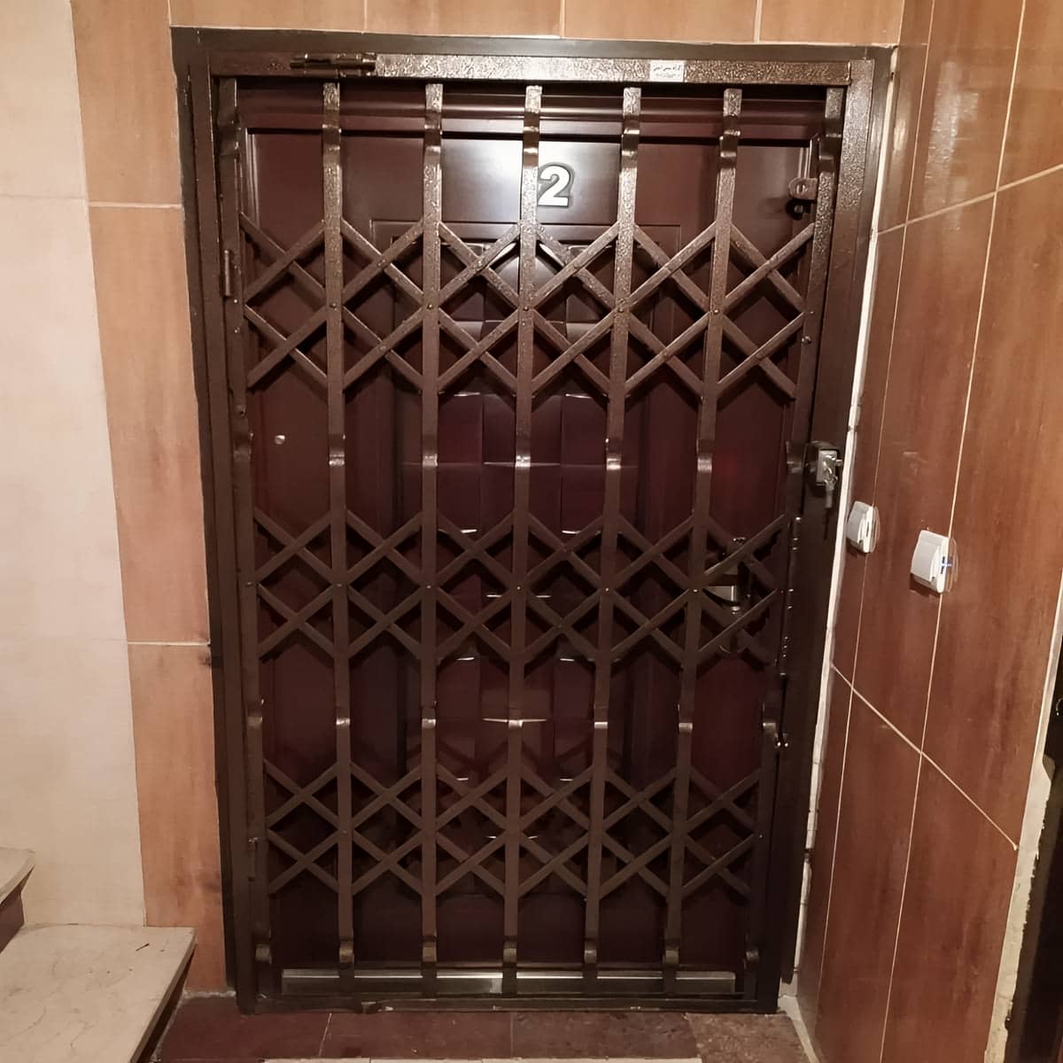 مرکز تخصصی حفاظ درب آکاردئونی در زنجان و حومه