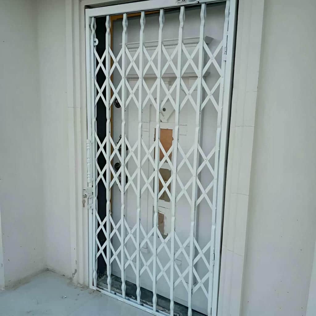 مرکز تخصصی حفاظ درب آکاردئونی در استان زنجان