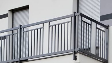 نرده بالکن سفید اردبیل با طراحی مدرن